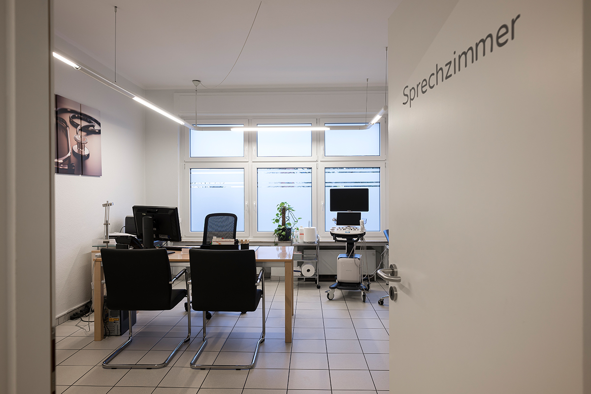 Sprechzimmer_Dr-Steines Home 2
